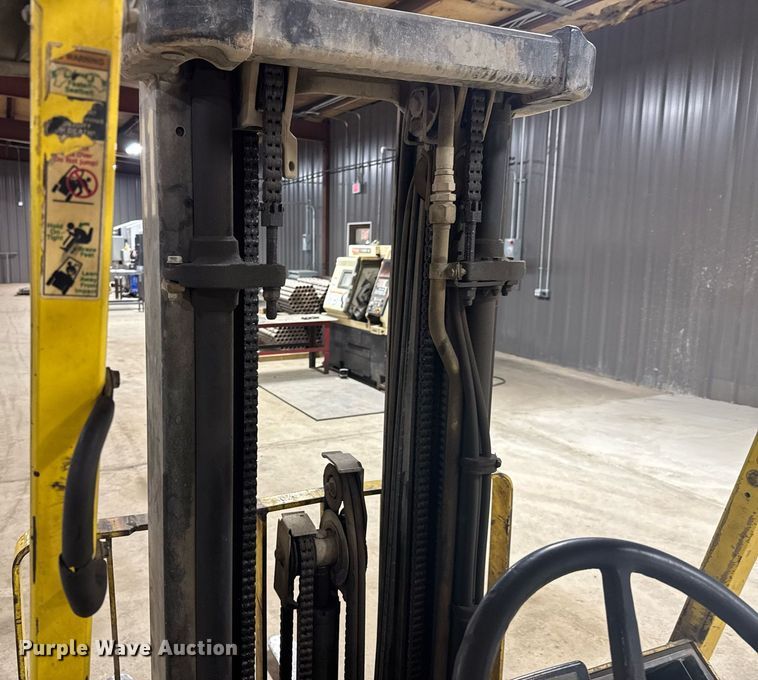 image for item DO0908 Hyster H45XM forklift