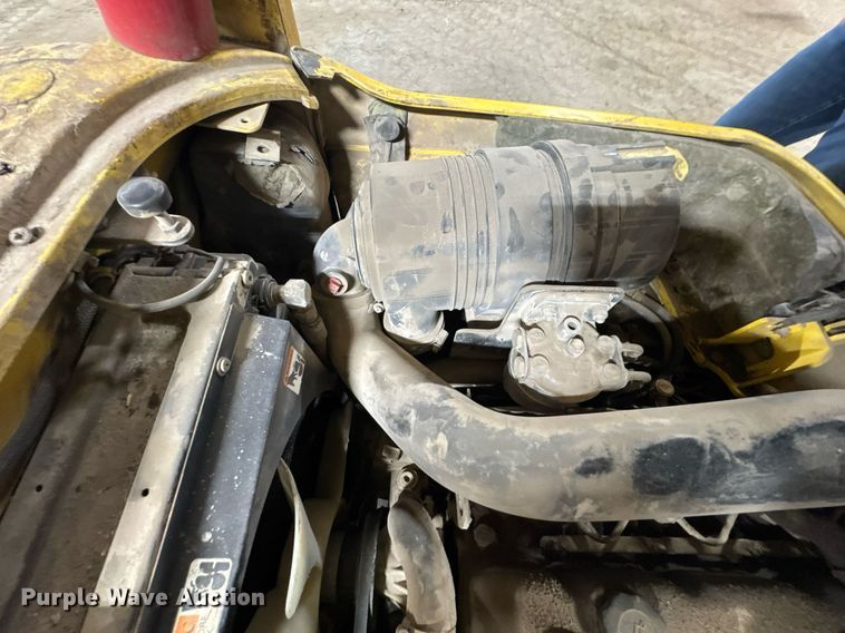 image for item DO0908 Hyster H45XM forklift