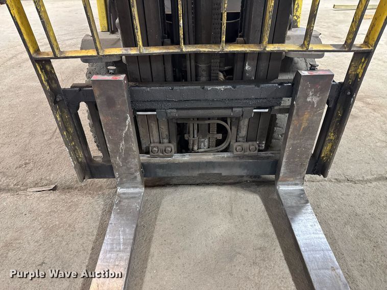 image for item DO0911 Hyster H60FT forklift