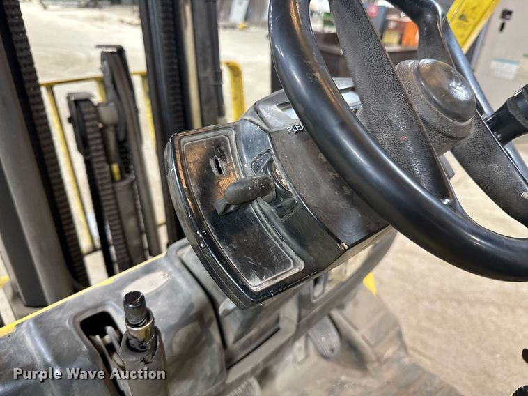 image for item DO0911 Hyster H60FT forklift