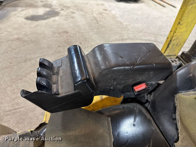 image for item DO0911 Hyster H60FT forklift