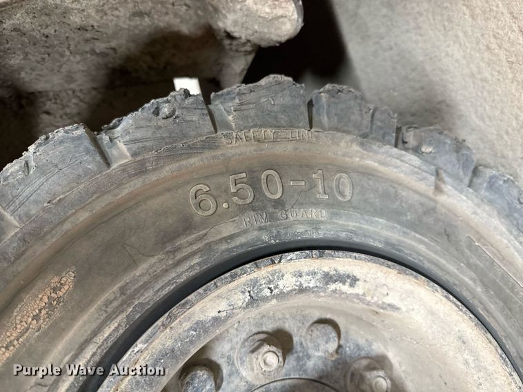 image for item DO0911 Hyster H60FT forklift