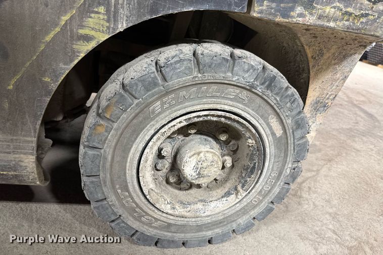 image for item DO0911 Hyster H60FT forklift