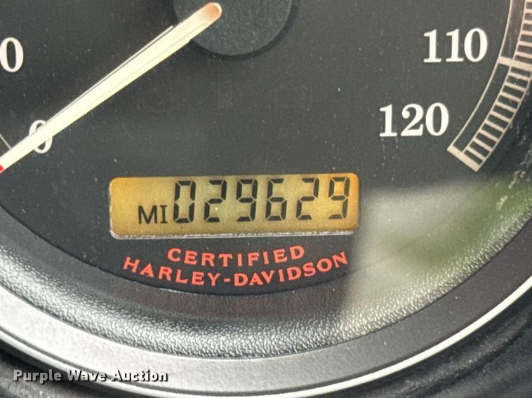 image for item DO0921 2005 Harley Davidson Electra Glide Classic FLHTCI motorcycle