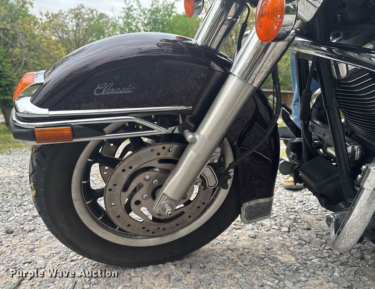 image for item DO0921 2005 Harley Davidson Electra Glide Classic FLHTCI motorcycle