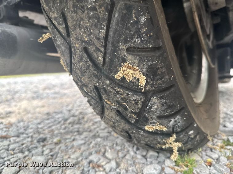 image for item DO0921 2005 Harley Davidson Electra Glide Classic FLHTCI motorcycle