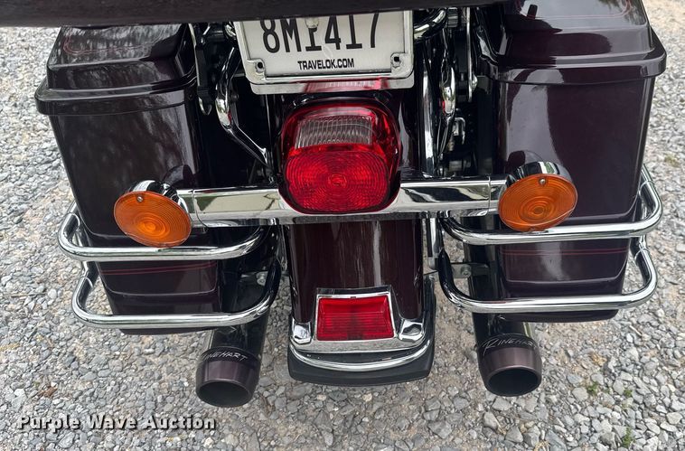 image for item DO0921 2005 Harley Davidson Electra Glide Classic FLHTCI motorcycle