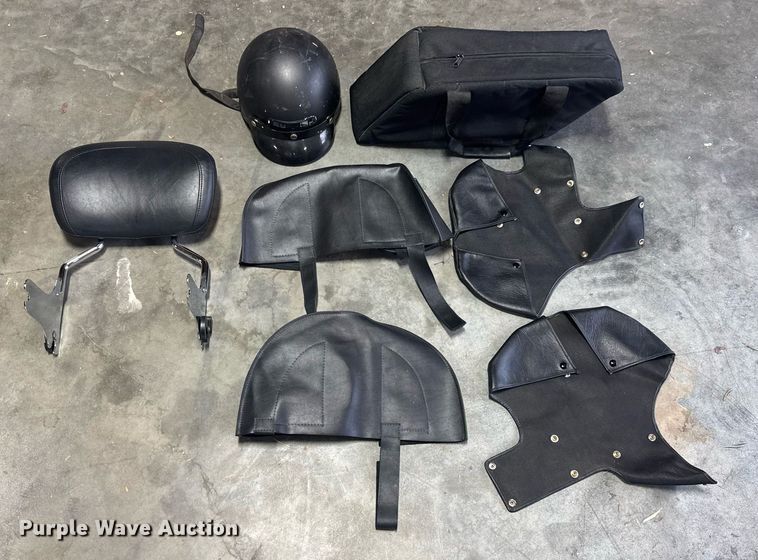 image for item DO0921 2005 Harley Davidson Electra Glide Classic FLHTCI motorcycle