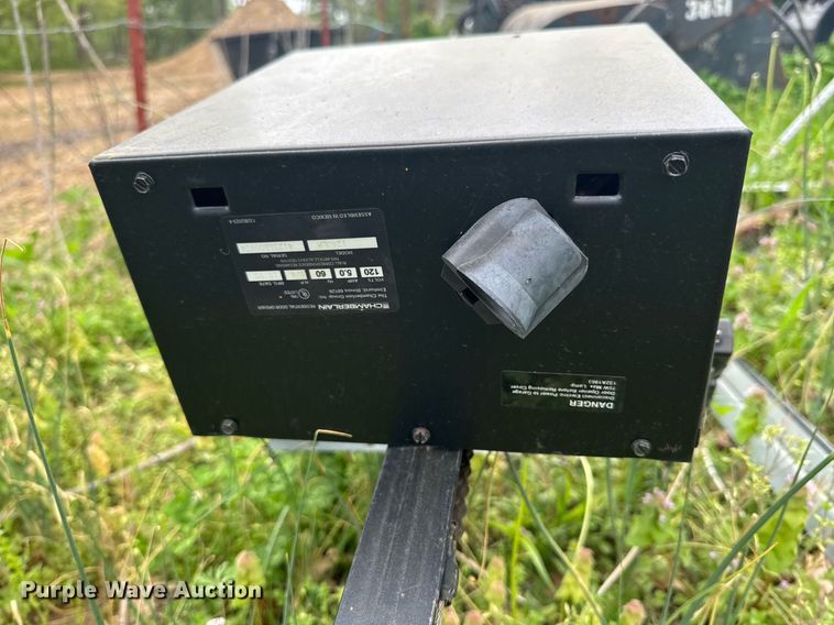 image for item DO0923 Liftmaster garage door