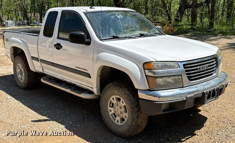 image for item DO0934 2004 GMC Canyon Ext. Cab pickup truck