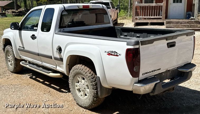 image for item DO0934 2004 GMC Canyon Ext. Cab pickup truck