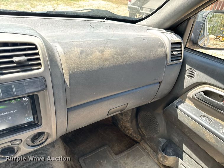 image for item DO0934 2004 GMC Canyon Ext. Cab pickup truck