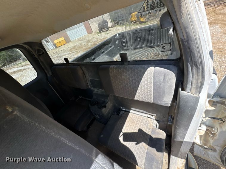 image for item DO0934 2004 GMC Canyon Ext. Cab pickup truck