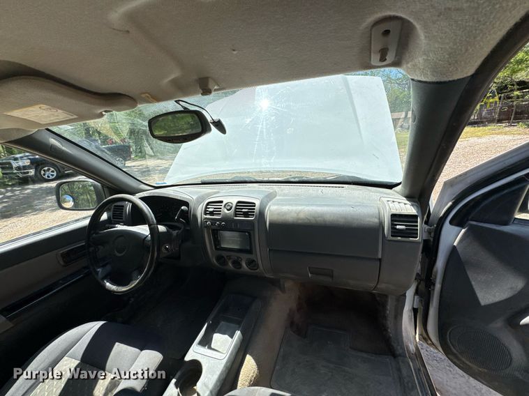 image for item DO0934 2004 GMC Canyon Ext. Cab pickup truck