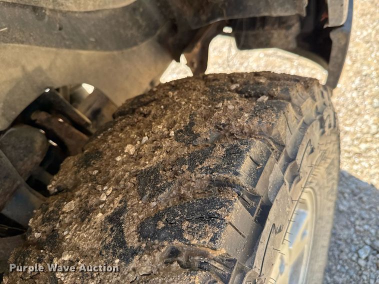 image for item DO0934 2004 GMC Canyon Ext. Cab pickup truck