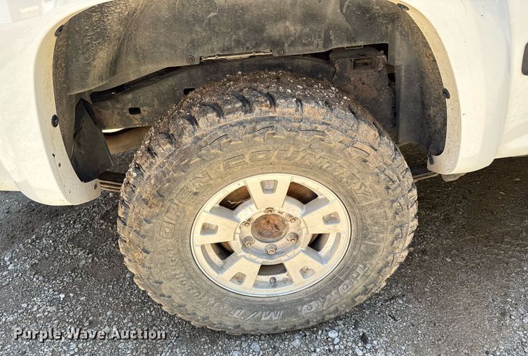 image for item DO0934 2004 GMC Canyon Ext. Cab pickup truck