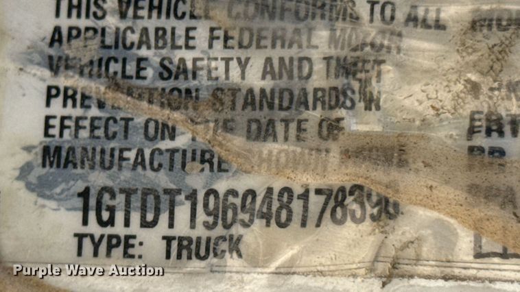 image for item DO0934 2004 GMC Canyon Ext. Cab pickup truck