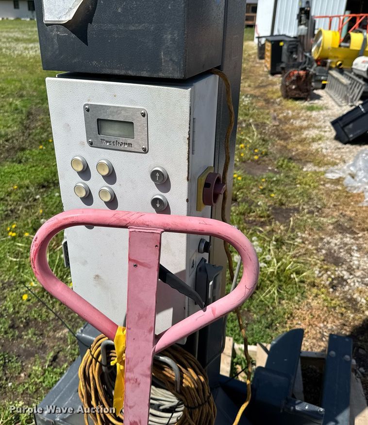 image for item DO0943 (4) 2011 Nussbaum MCS 5500 automotive lifts