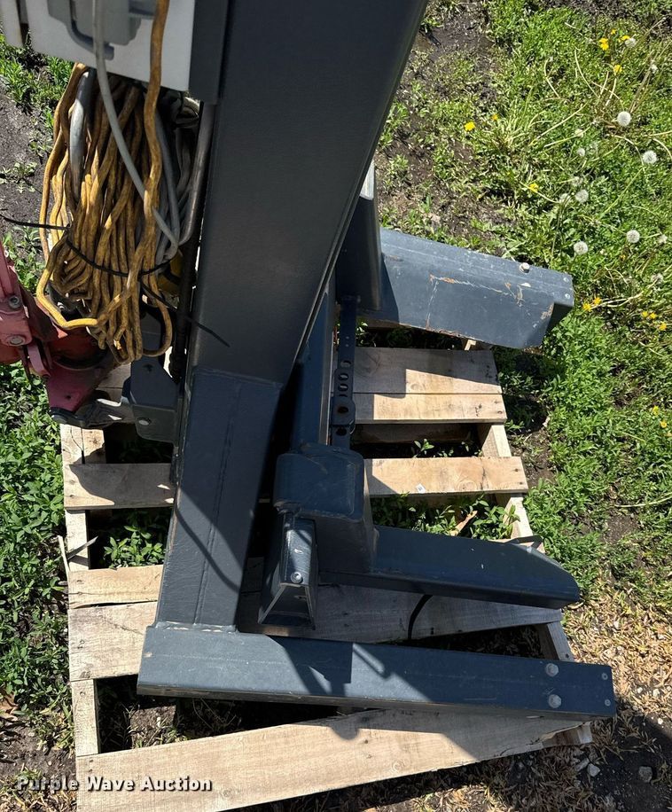 image for item DO0943 (4) 2011 Nussbaum MCS 5500 automotive lifts