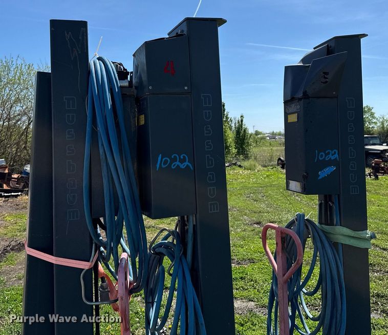 image for item DO0943 (4) 2011 Nussbaum MCS 5500 automotive lifts