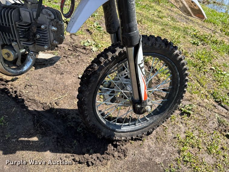 image for item DO0945 2022 Kayo TD125 motorcycle