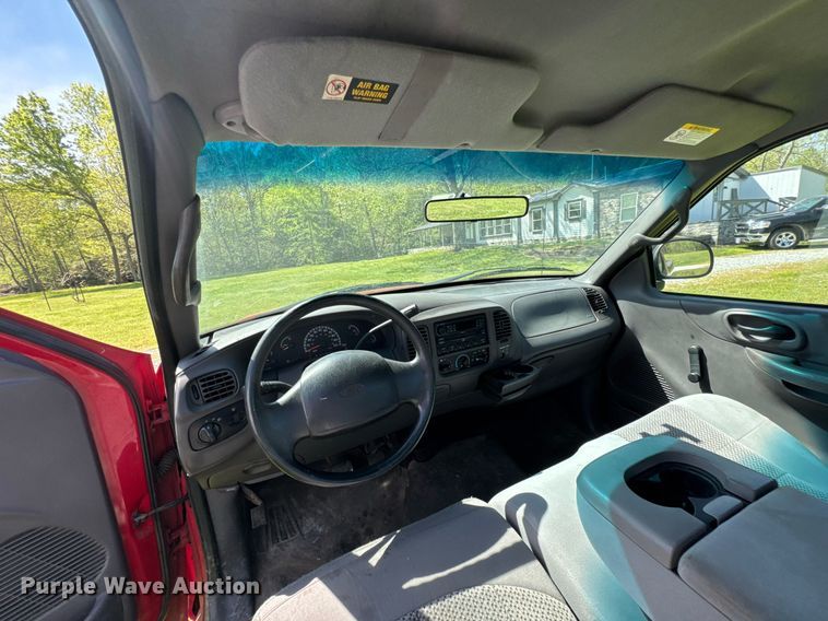 image for item DO0951 2001 Ford F150 pickup truck