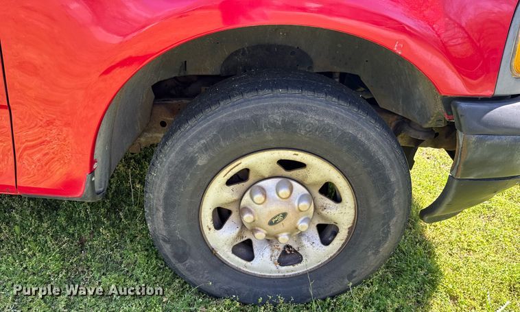 image for item DO0951 2001 Ford F150 pickup truck