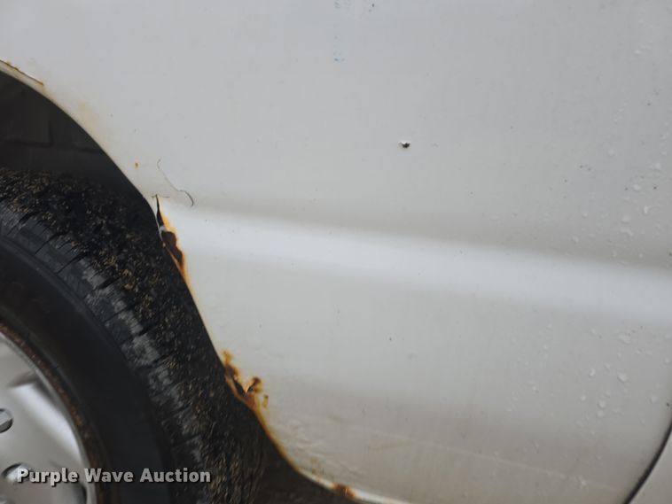 image for item DO7833 2007 Ford E150 van