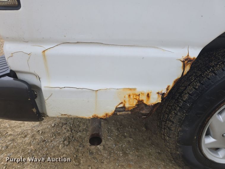 image for item DO7833 2007 Ford E150 van