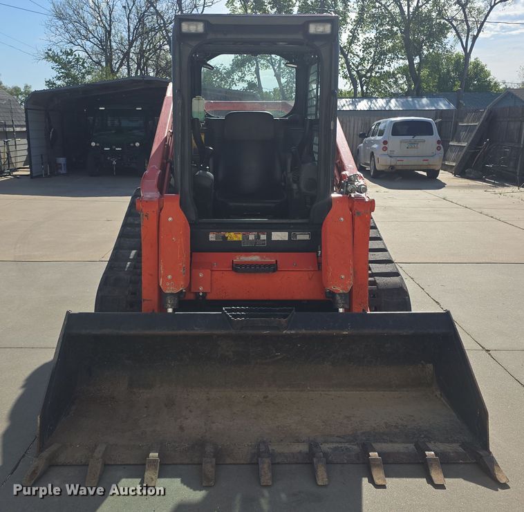 image for item DO7910 2012 Kubota SVL90 tracked skid steer loader