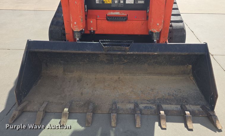 image for item DO7910 2012 Kubota SVL90 tracked skid steer loader