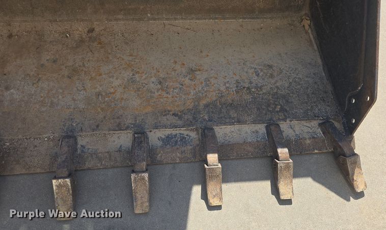 image for item DO7910 2012 Kubota SVL90 tracked skid steer loader