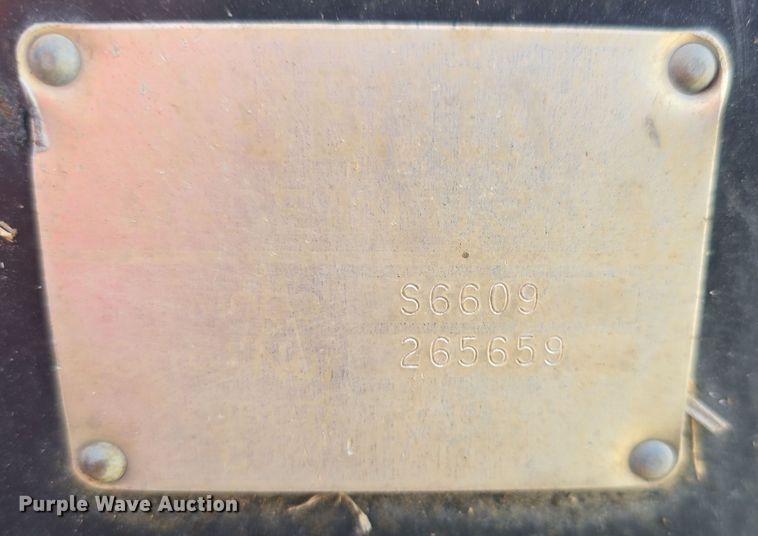 image for item DO7910 2012 Kubota SVL90 tracked skid steer loader