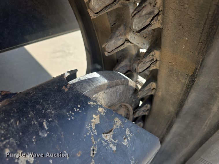 image for item DO7910 2012 Kubota SVL90 tracked skid steer loader