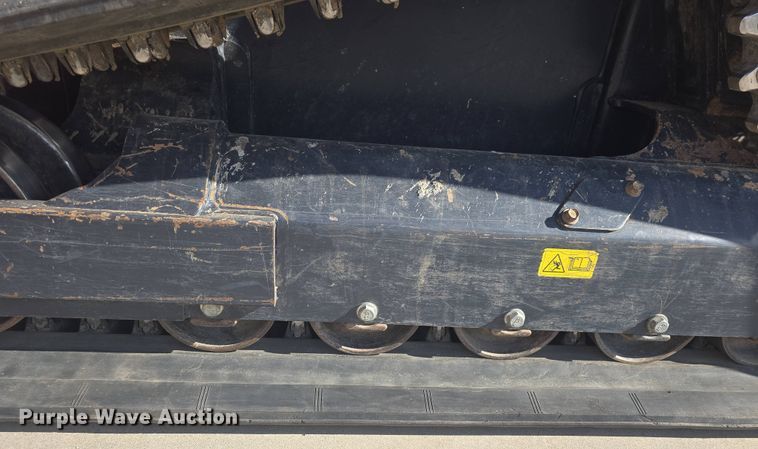 image for item DO7910 2012 Kubota SVL90 tracked skid steer loader