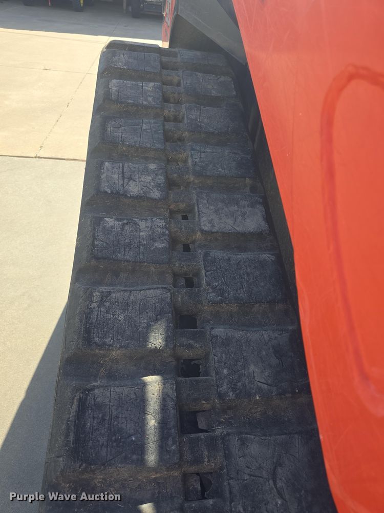 image for item DO7910 2012 Kubota SVL90 tracked skid steer loader