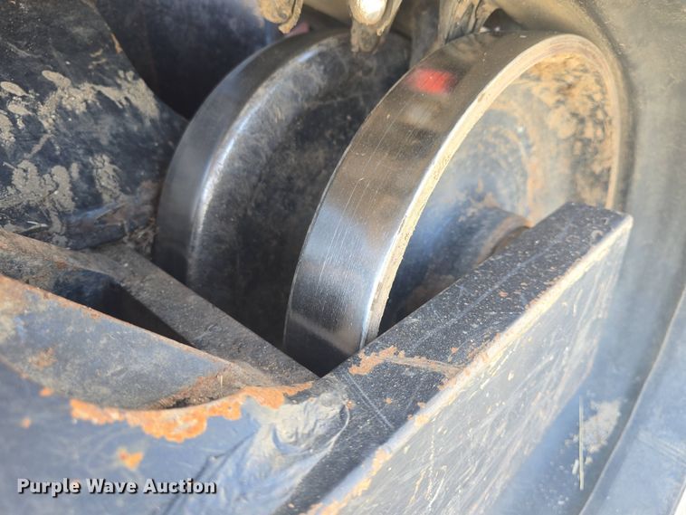 image for item DO7910 2012 Kubota SVL90 tracked skid steer loader