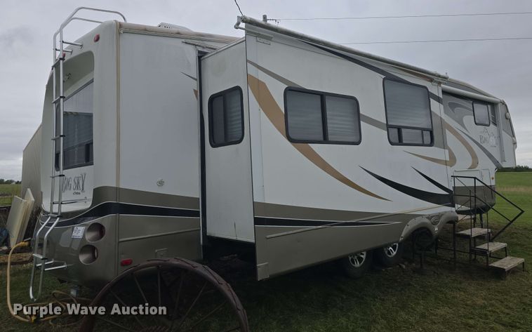 image for item DO7932 2009 Keystone Montana Big Sky camper