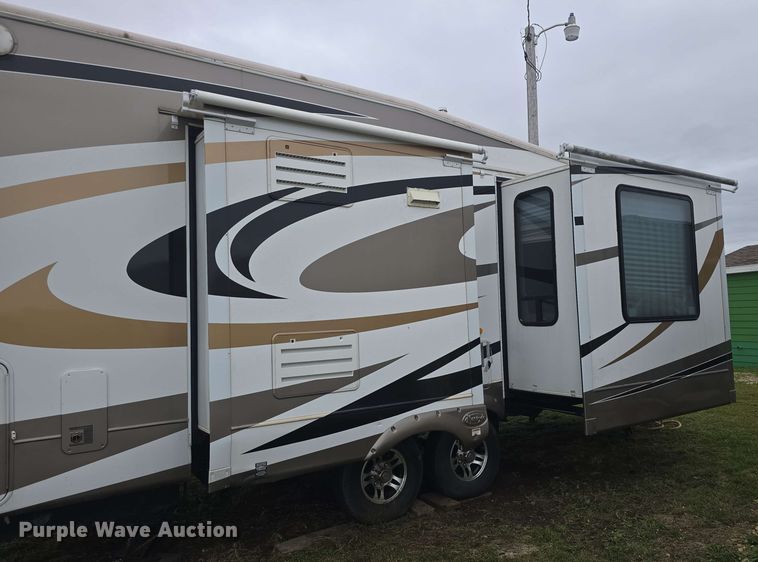 image for item DO7932 2009 Keystone Montana Big Sky camper