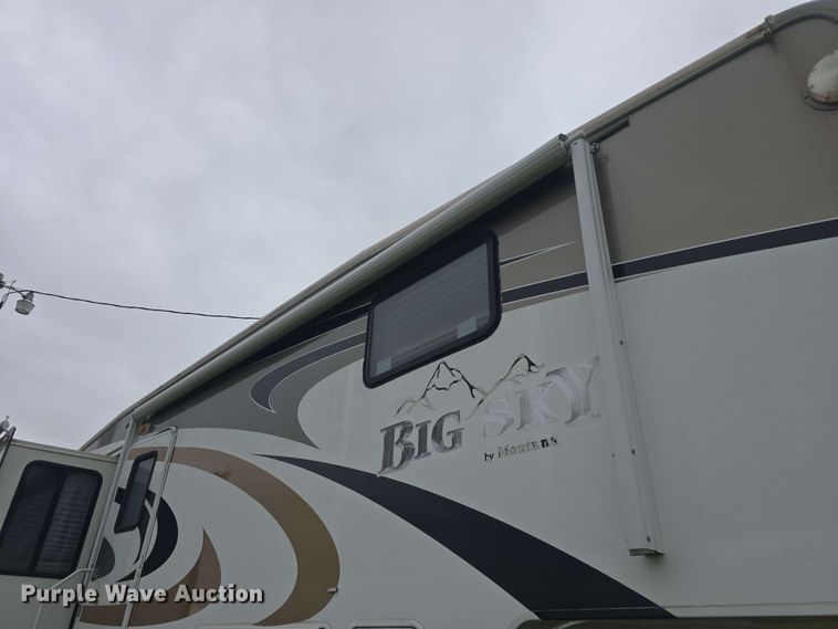 image for item DO7932 2009 Keystone Montana Big Sky camper
