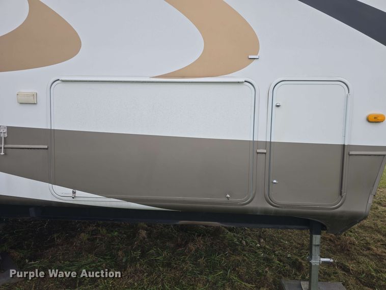 image for item DO7932 2009 Keystone Montana Big Sky camper