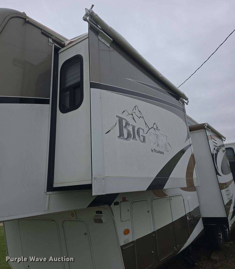 image for item DO7932 2009 Keystone Montana Big Sky camper