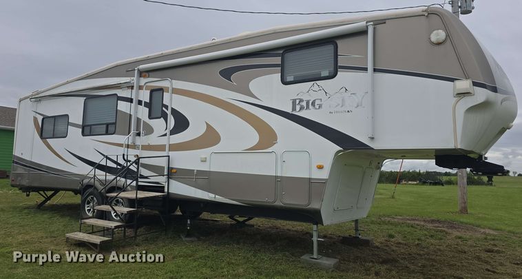 image for item DO7932 2009 Keystone Montana Big Sky camper