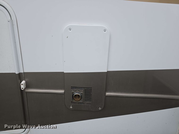 image for item DO7932 2009 Keystone Montana Big Sky camper