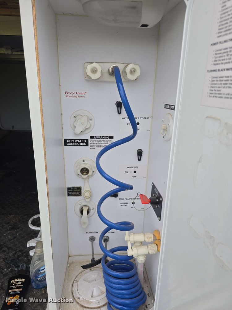 image for item DO7932 2009 Keystone Montana Big Sky camper