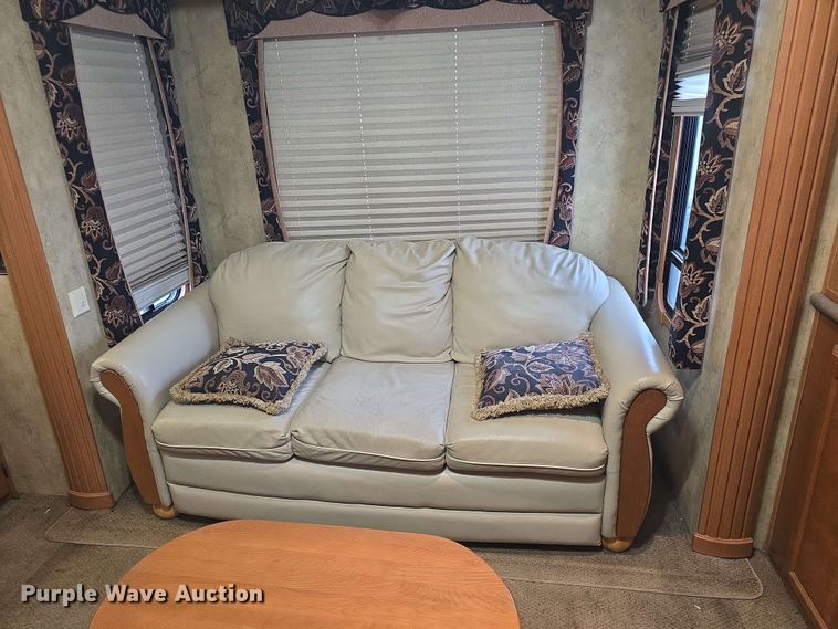 image for item DO7932 2009 Keystone Montana Big Sky camper