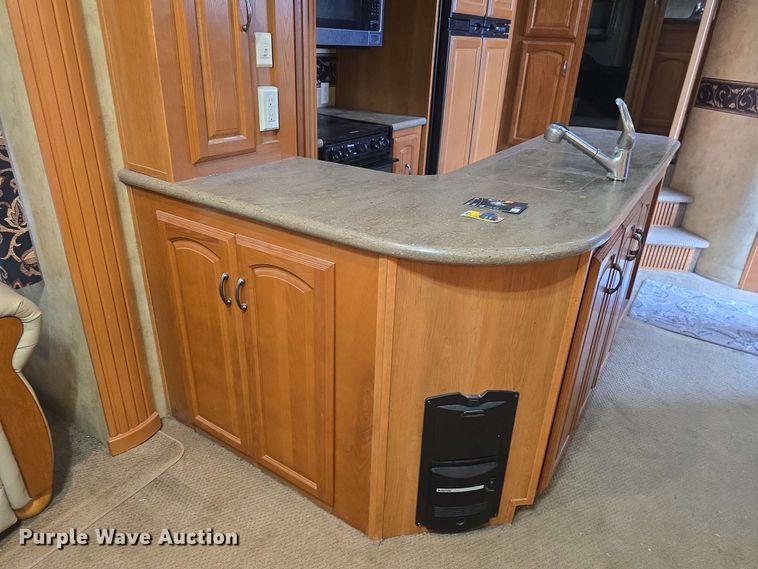 image for item DO7932 2009 Keystone Montana Big Sky camper