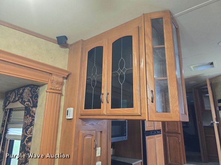 image for item DO7932 2009 Keystone Montana Big Sky camper