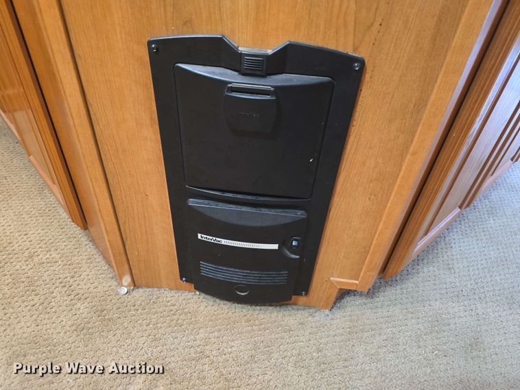 image for item DO7932 2009 Keystone Montana Big Sky camper