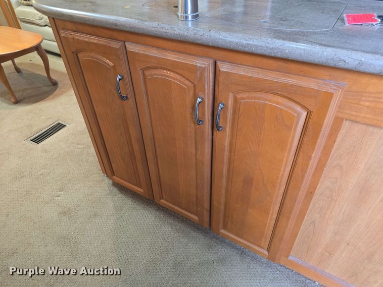 image for item DO7932 2009 Keystone Montana Big Sky camper